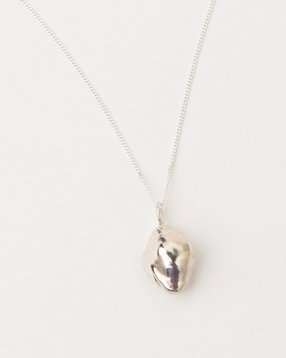 Carolina de Barros Jewellery Perola necklace