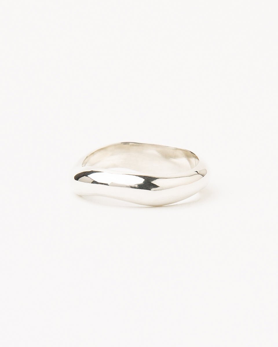 Carolina de Barros Jewellery Onda ring
