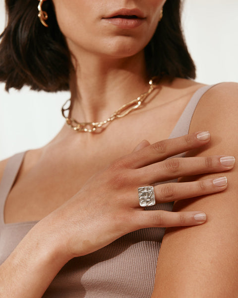Carolina de Barros Jewellery Areia Rectangular Signet ring